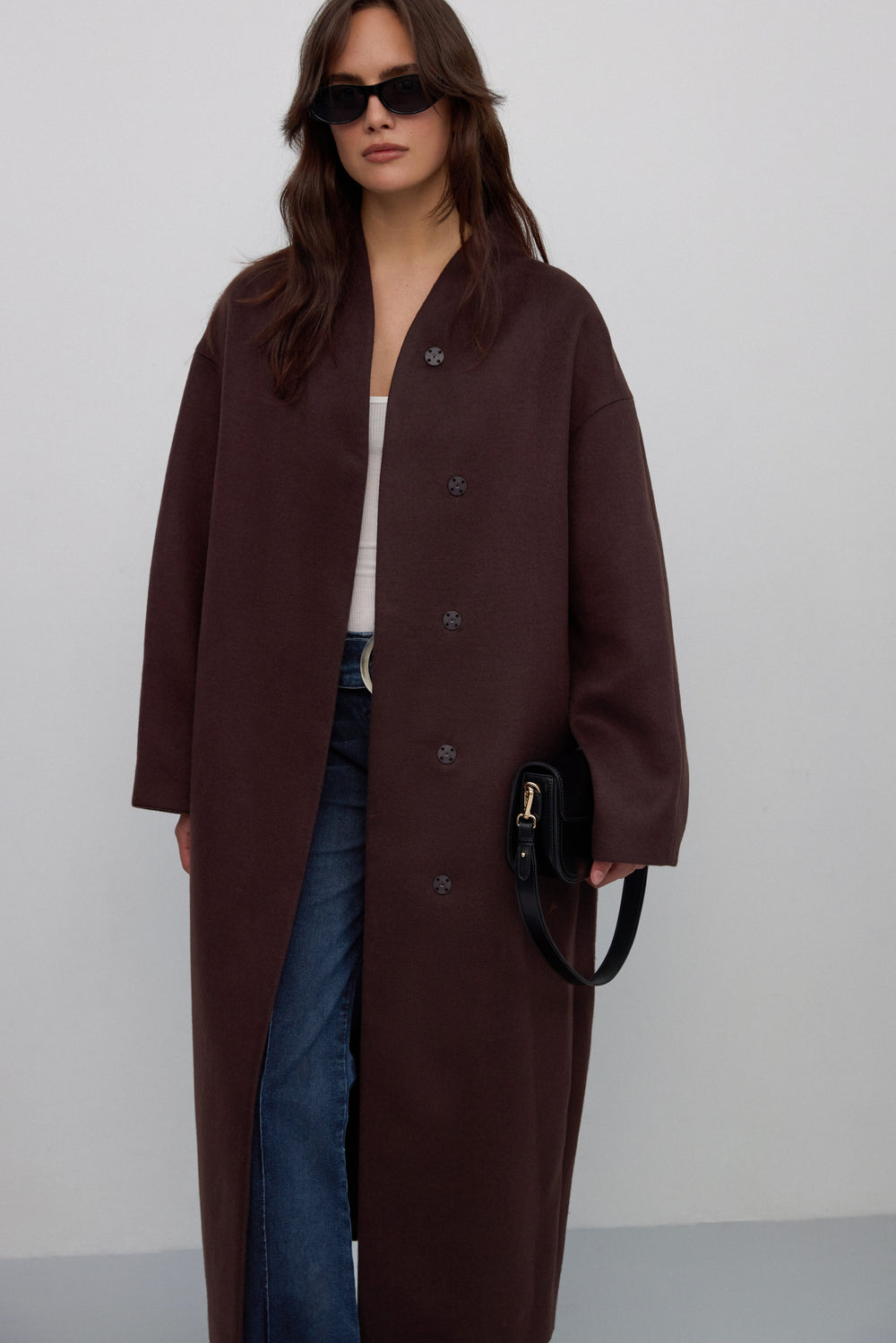 Women’s Long Dark Brown Coat with Waist Tie Made of Camel Wool and Cashmere Estro ER00117932.