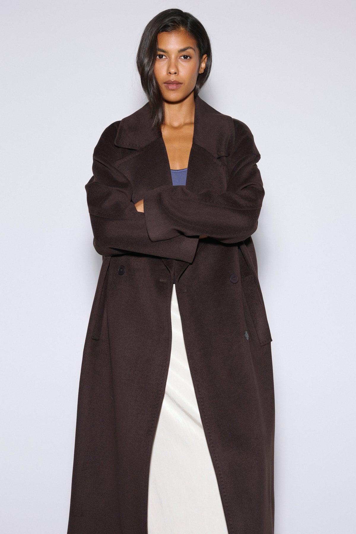 Women's Long Dark Brown Natural Wool Coat with Belt and Wide Lapels Estro ER00120608.