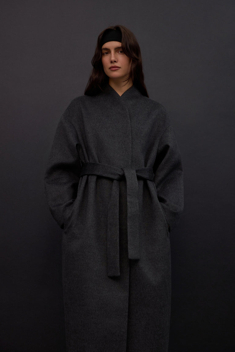 Women’s Long Dark Grey Coat with Waist Tie Made of Camel Wool and Cashmere Estro ER00117913.