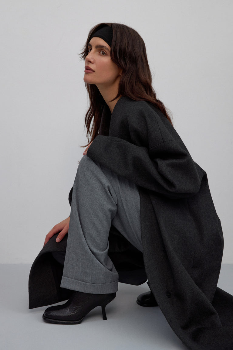 Luxury women’s camel wool and cashmere blend coat in dark grey