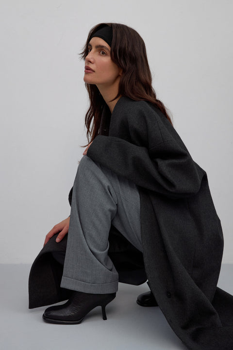 Luxury women’s camel wool and cashmere blend coat in dark grey