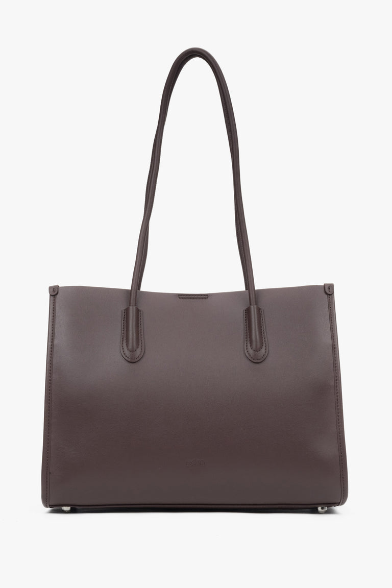 Estro women's dark brown leather shopper bag with long handles.