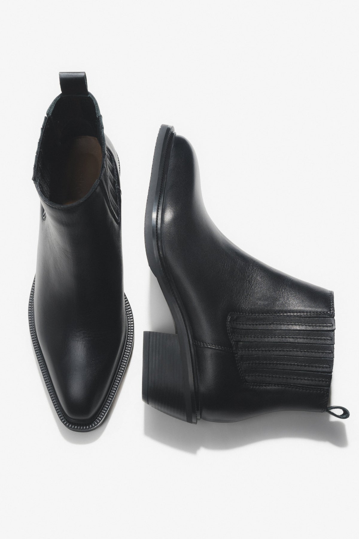 Women's Low Black Cowboy Boots made of Premium Italian Genuine Leather Estro ER00118075.
