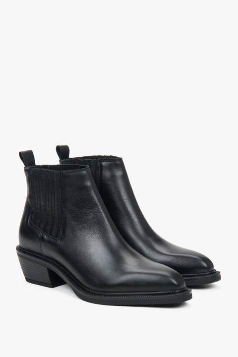 Estro ER00118075 – women's low black cowboy boots made of high-quality Italian genuine leather.