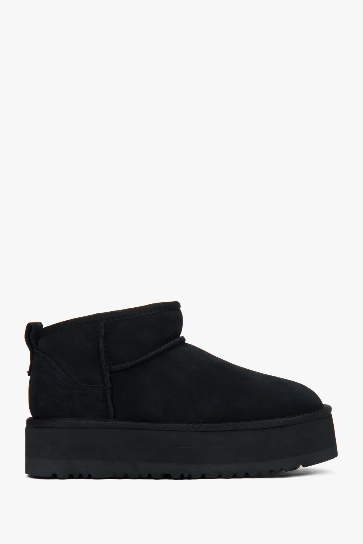 Women's Low Black Snow Boots made of Genuine Velour with a Fur Lining Estro ER00117611.