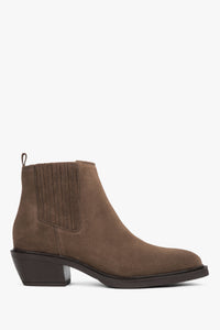 Women's Low Brown Cowboy Boots made of Premium Italian Genuine Velour Estro ER00118735.