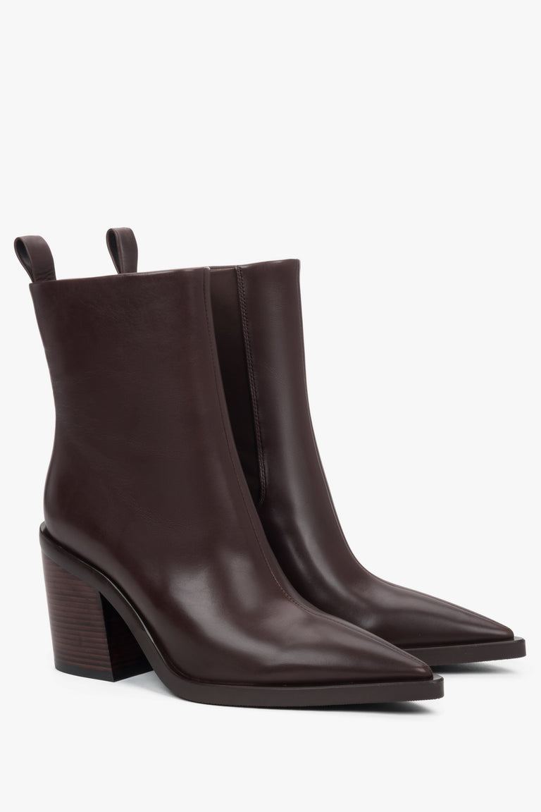 Low dark brown women's cowboy boots made of genuine leather by Estro.