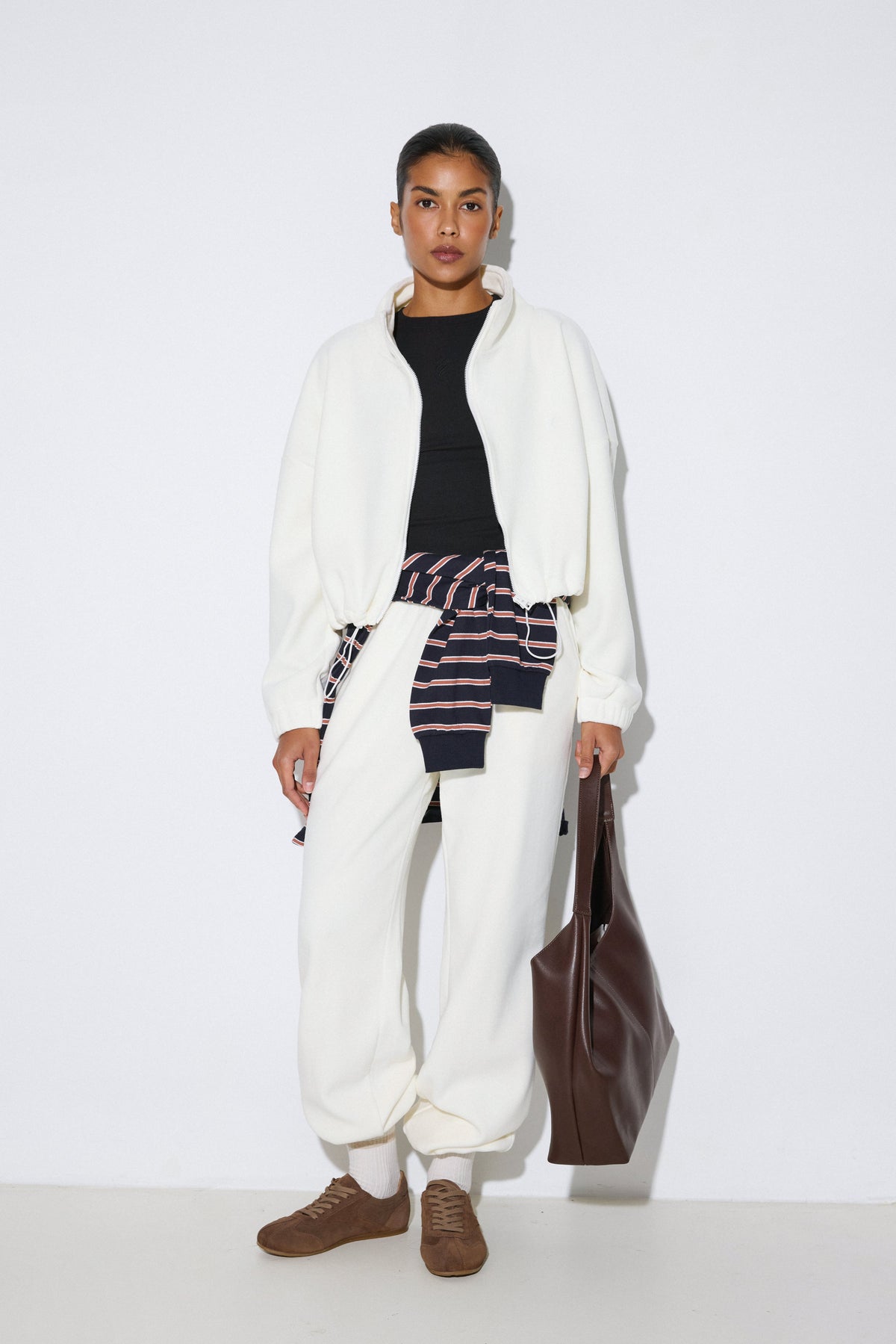 Women's milk white fleece tracksuit set Estro (ER00118831).