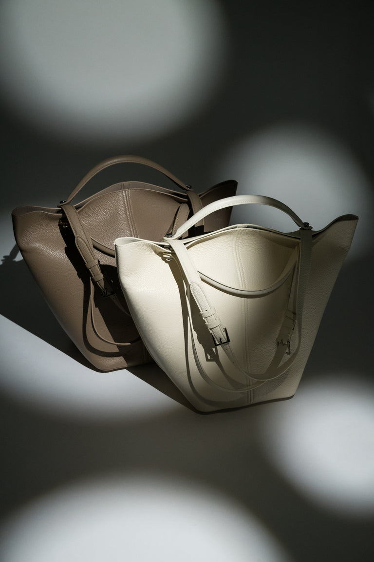 Women's Genuine Leather Tote Bag With Adjustable Handles.
