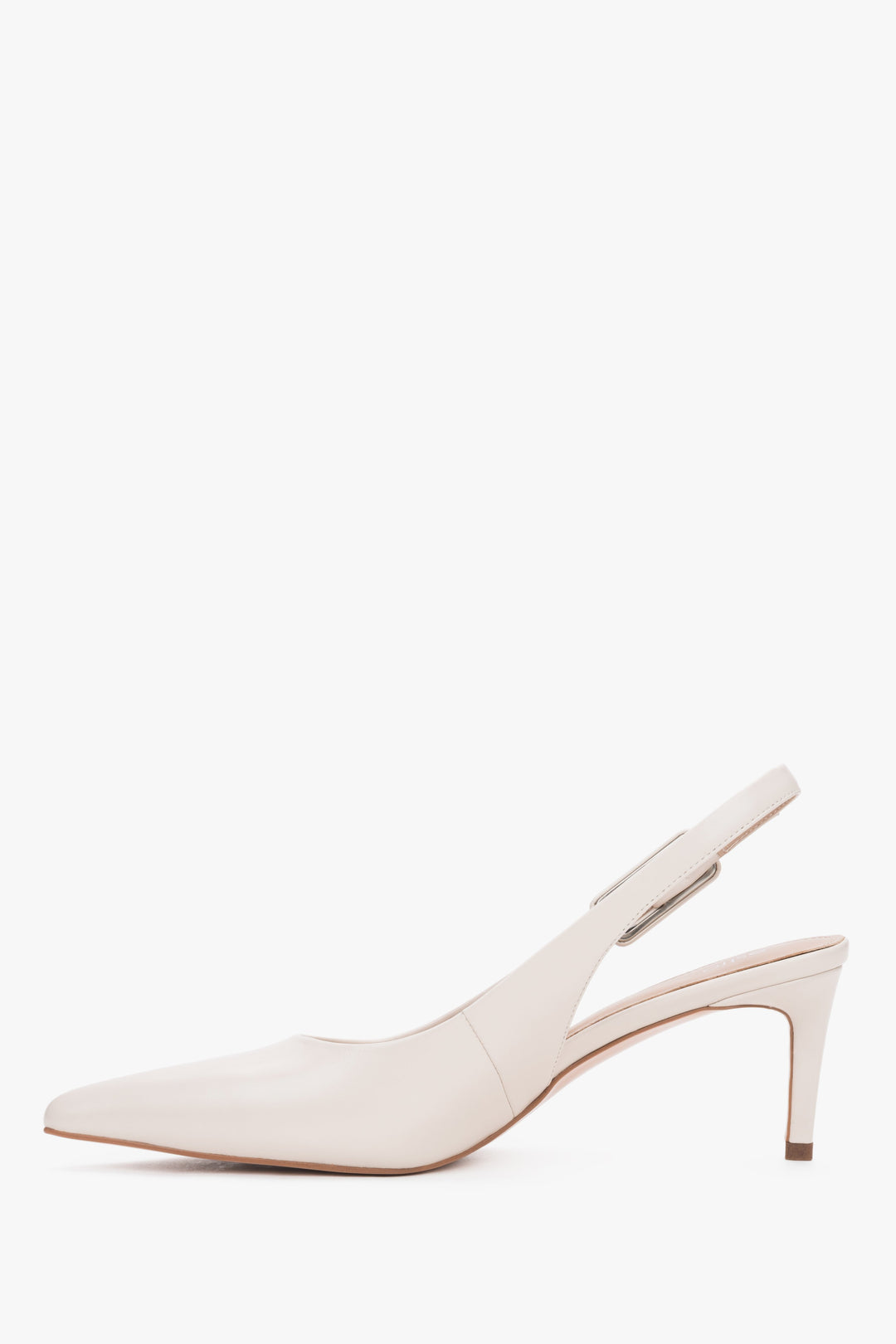 Elegant milky beige leather heels with a stable 6.5 cm stiletto and silver buckle.