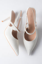 Women’s Milky Beige Patent Leather Slingback Pumps with Pointed Toe Estro ER00119700.