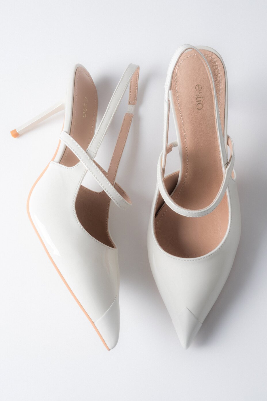 Women’s Milky Beige Patent Leather Slingback Pumps with Pointed Toe Estro ER00119700.