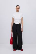 Women's Milky Beige Ruched Waist T-shirt made of Soft Cotton Estro ER00119659.
