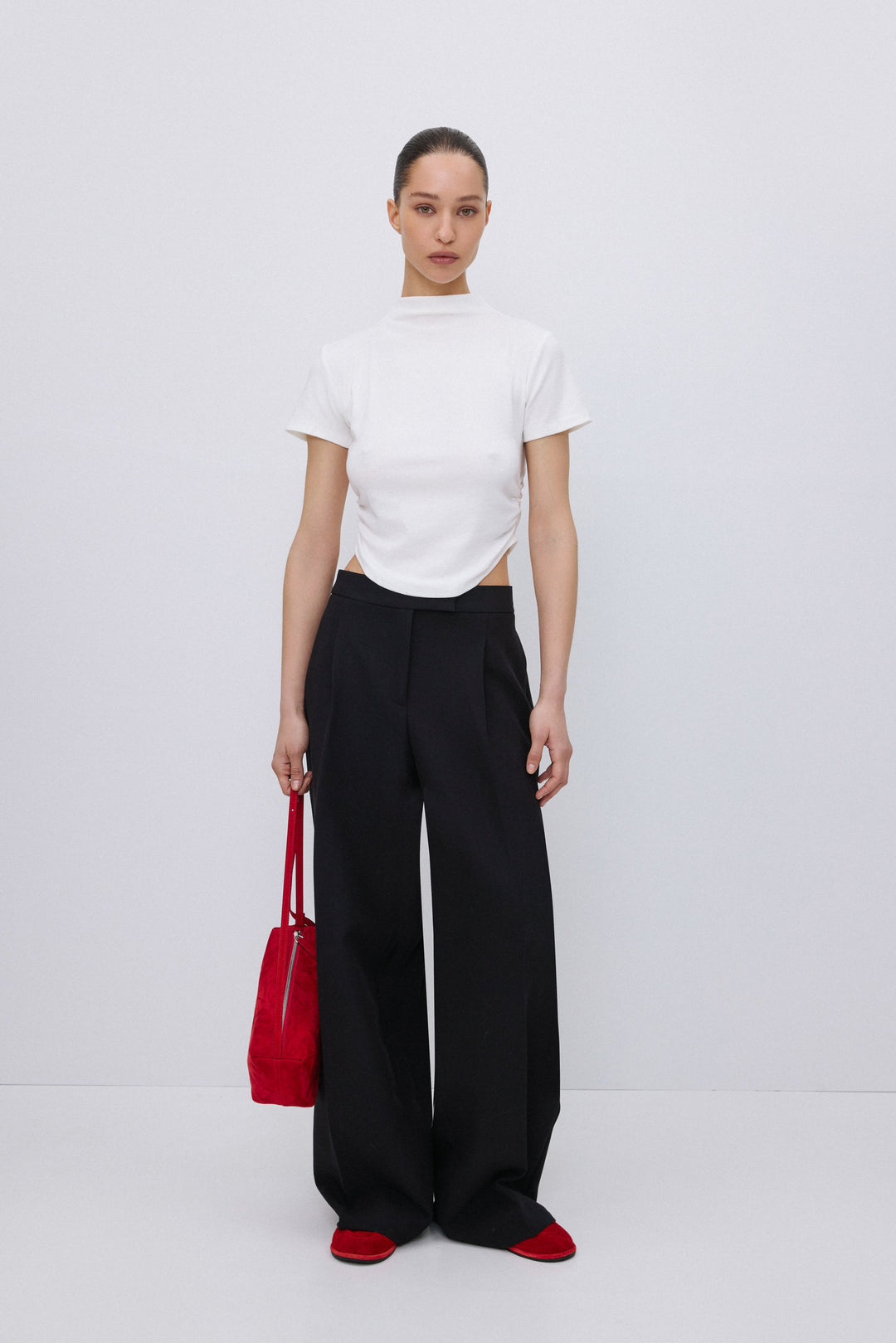 Women's Milky Beige Ruched Waist T-shirt made of Soft Cotton Estro ER00119659.
