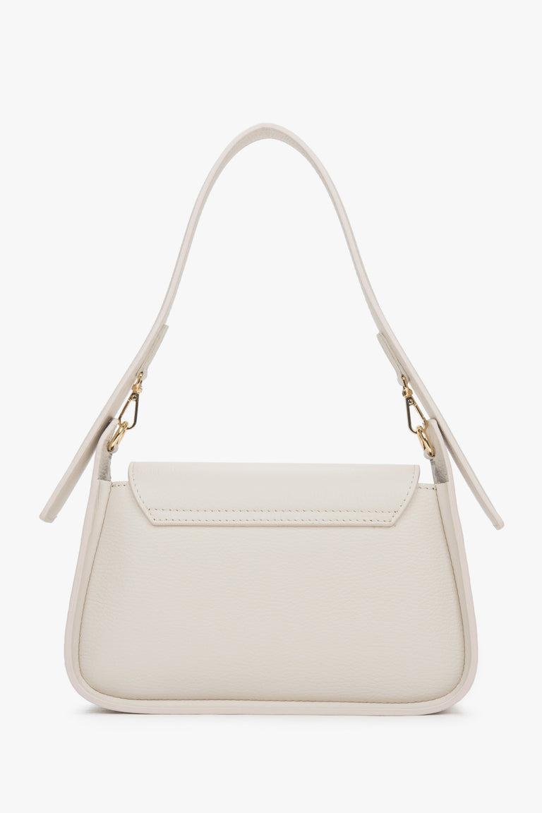 Women's shoulder bag, milky beige, made of premium Italian genuine leather, Estro.