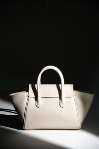 Women’s Milky-Beige Top-Handle Tote Bag made of Genuine Leather Estro ER00119883.