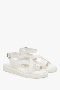 Women’s milky white casual leather sandals on a thick sole Estro.