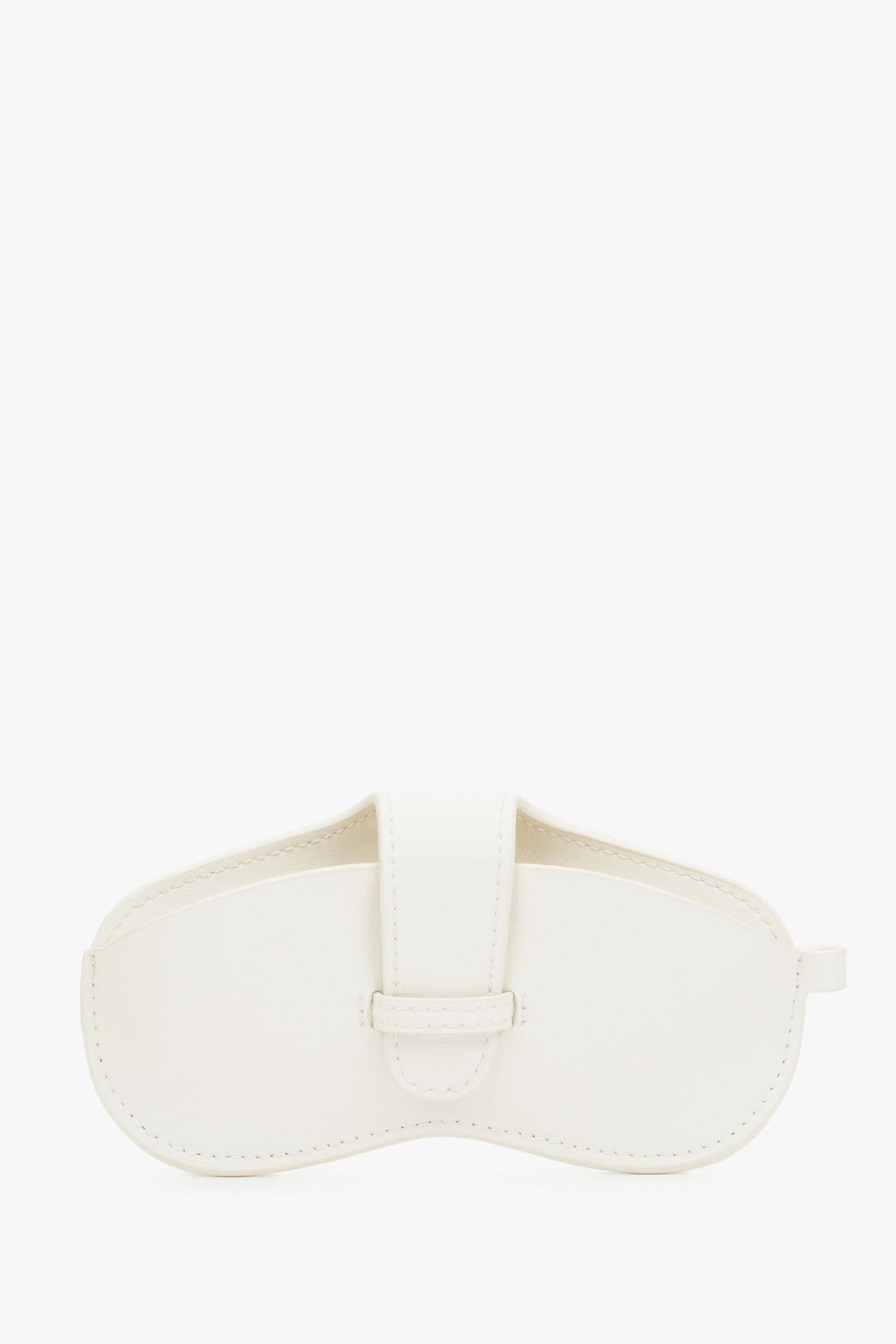 Women's milky white genuine leather glasses case Estro, showcasing its clean minimalist silhouette and bright, elegant tone.