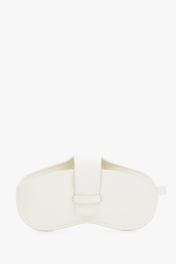 Women's milky white genuine leather glasses case Estro, showcasing its clean minimalist silhouette and bright, elegant tone.