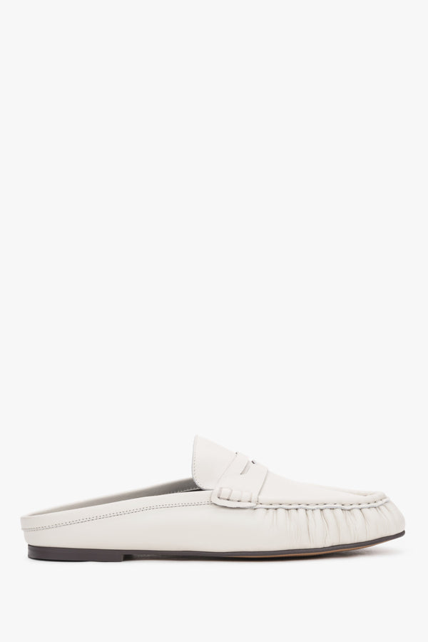 Women’s Milky-White Leather Mule Loafers with Closed Toe Estro ER00119866.