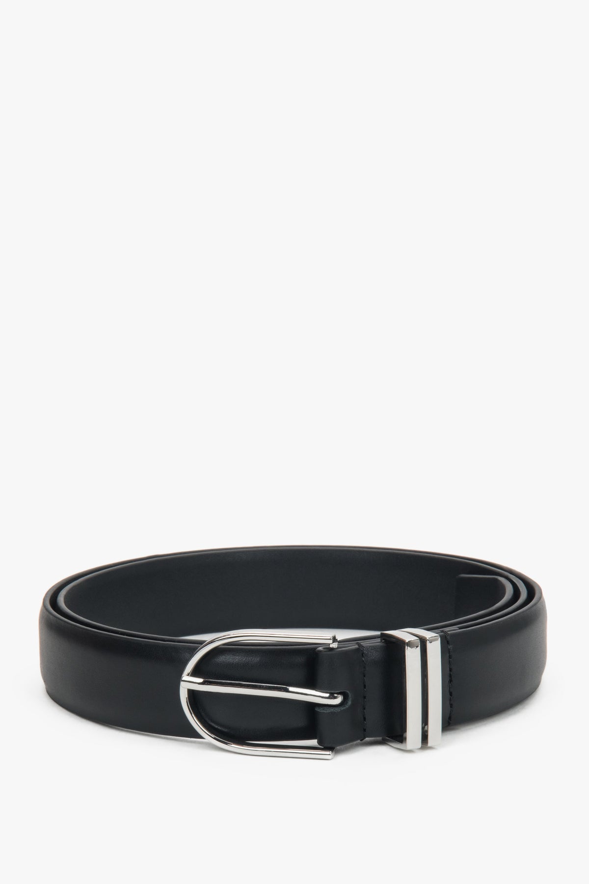 Women’s Minimalist Black Leather Belt with Silver-Tone Hardware Estro ER00118260.