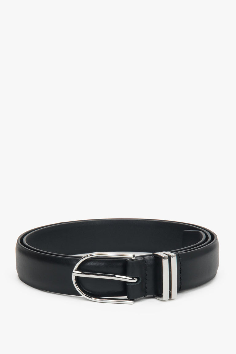 Women’s Minimalist Black Leather Belt with Silver-Tone Hardware Estro ER00118260.
