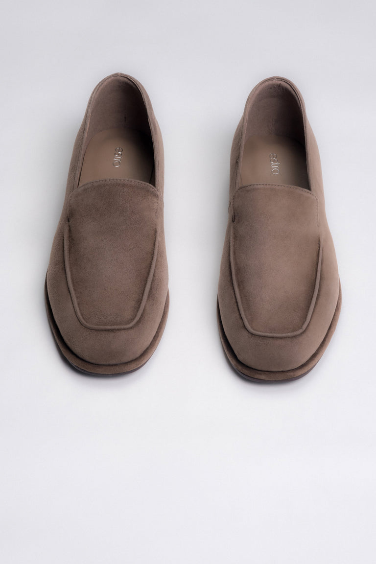 Women’s Mocha Brown Loafers made of Soft Genuine Velour Estro ER00118001.