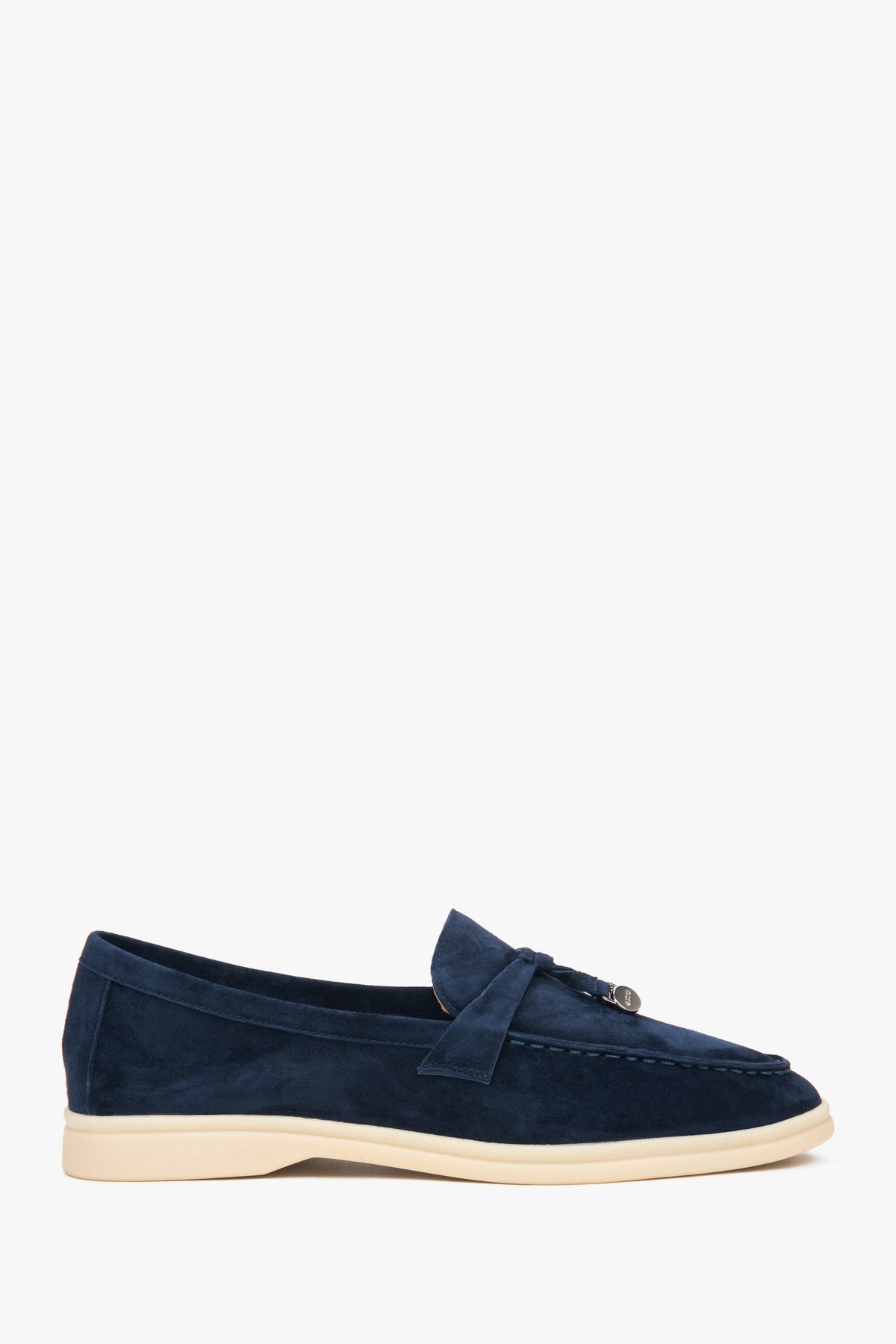 Women's Navy Blue Velour Loafers with a Decorative Tassel Estro ER00115751.