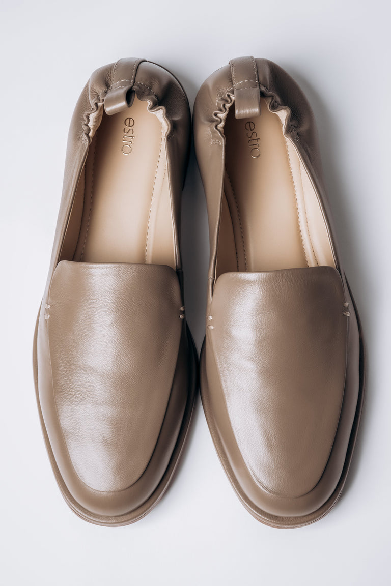 Women's olive green leather loafers with soft heel counter by Estro