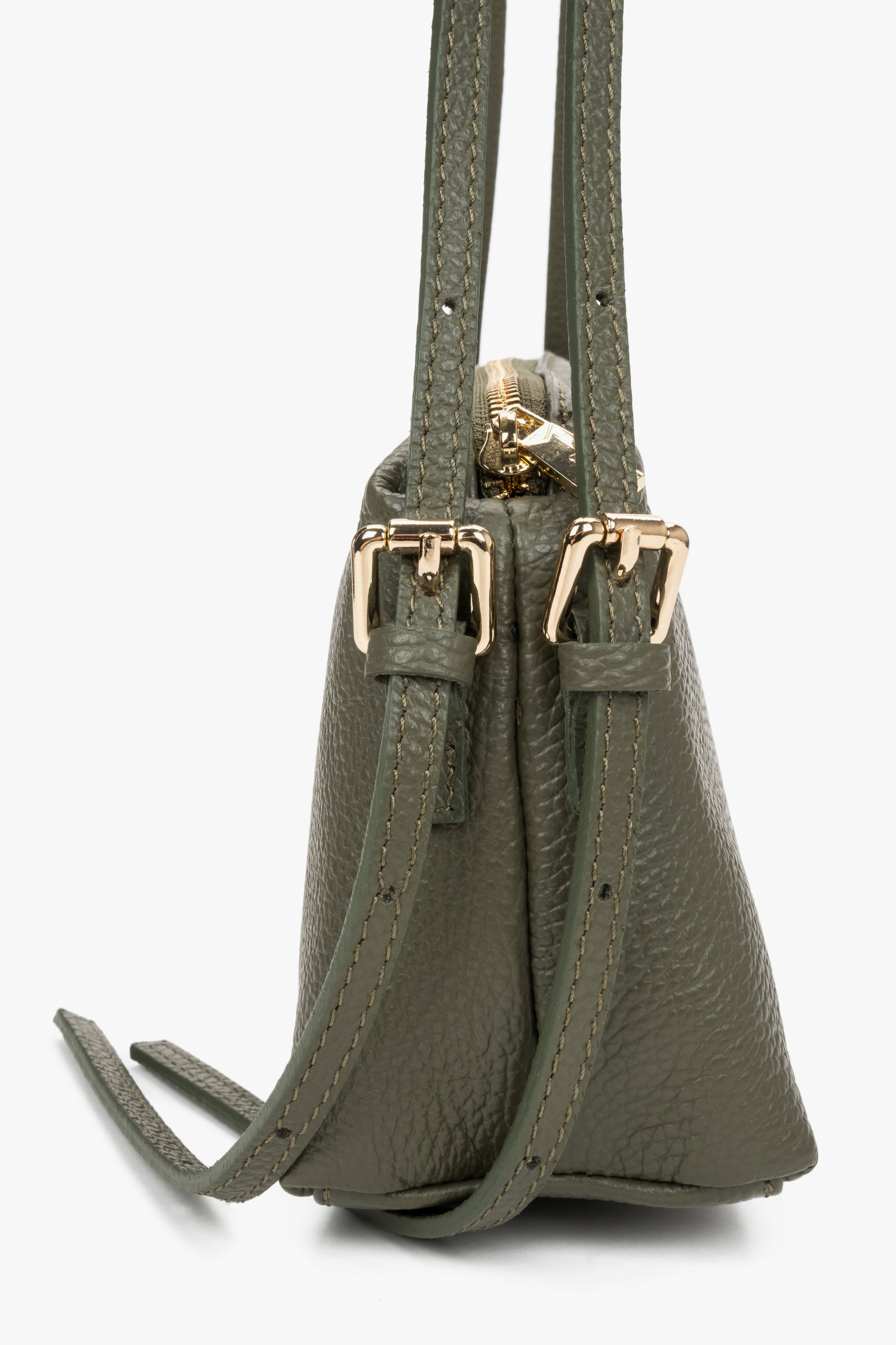 Women's handbag made of olive premium genuine leather with a pebbled texture, Italian product.