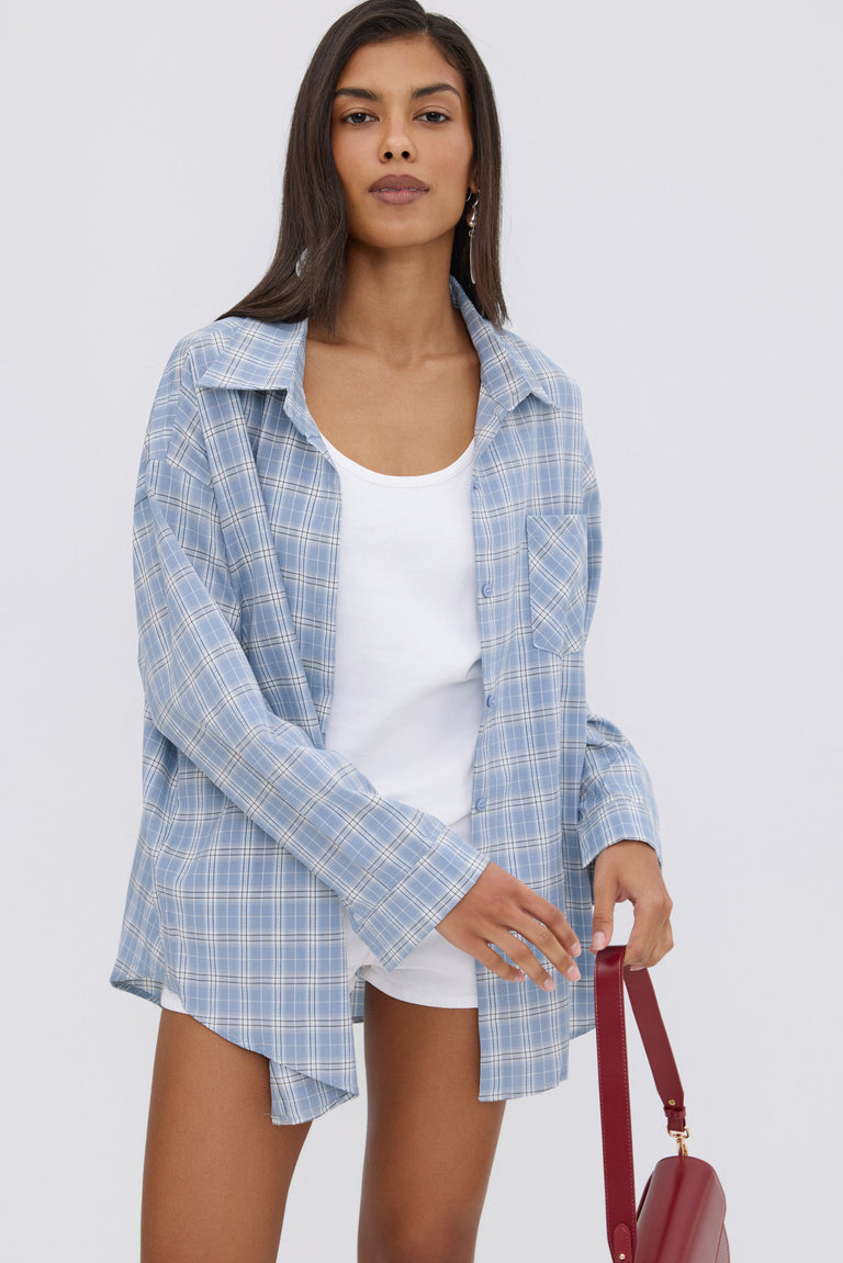 Button-up blue and white women's oversized plaid shirt, Estro.