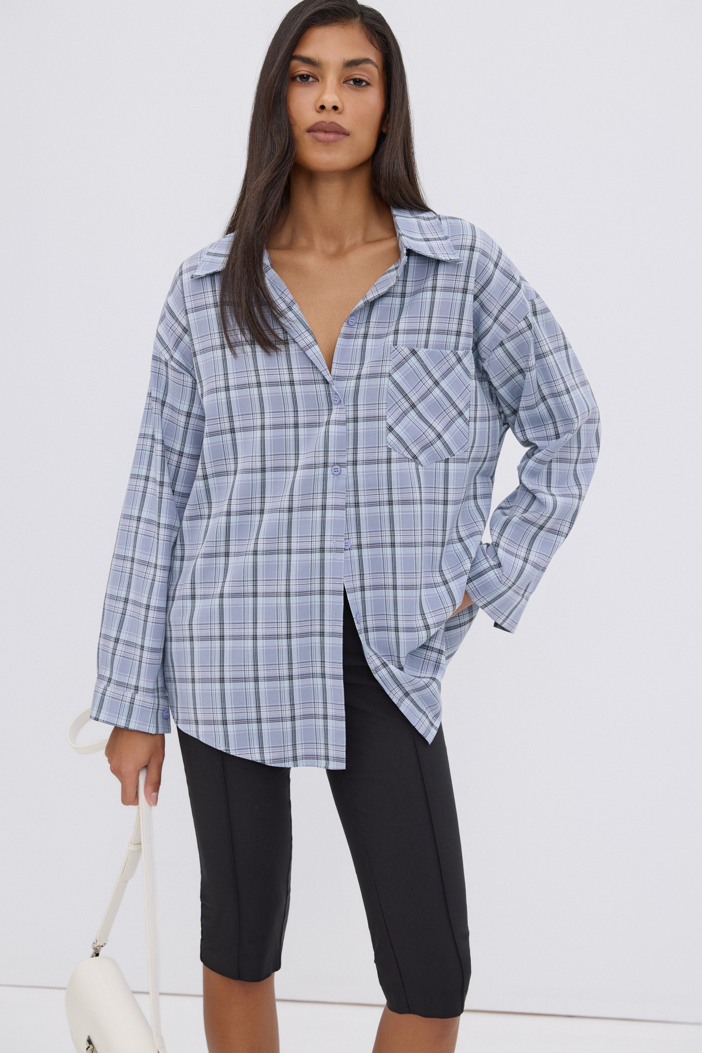 Women's Oversized Button-Up Shirt in Blue Plaid Estro ER00119773