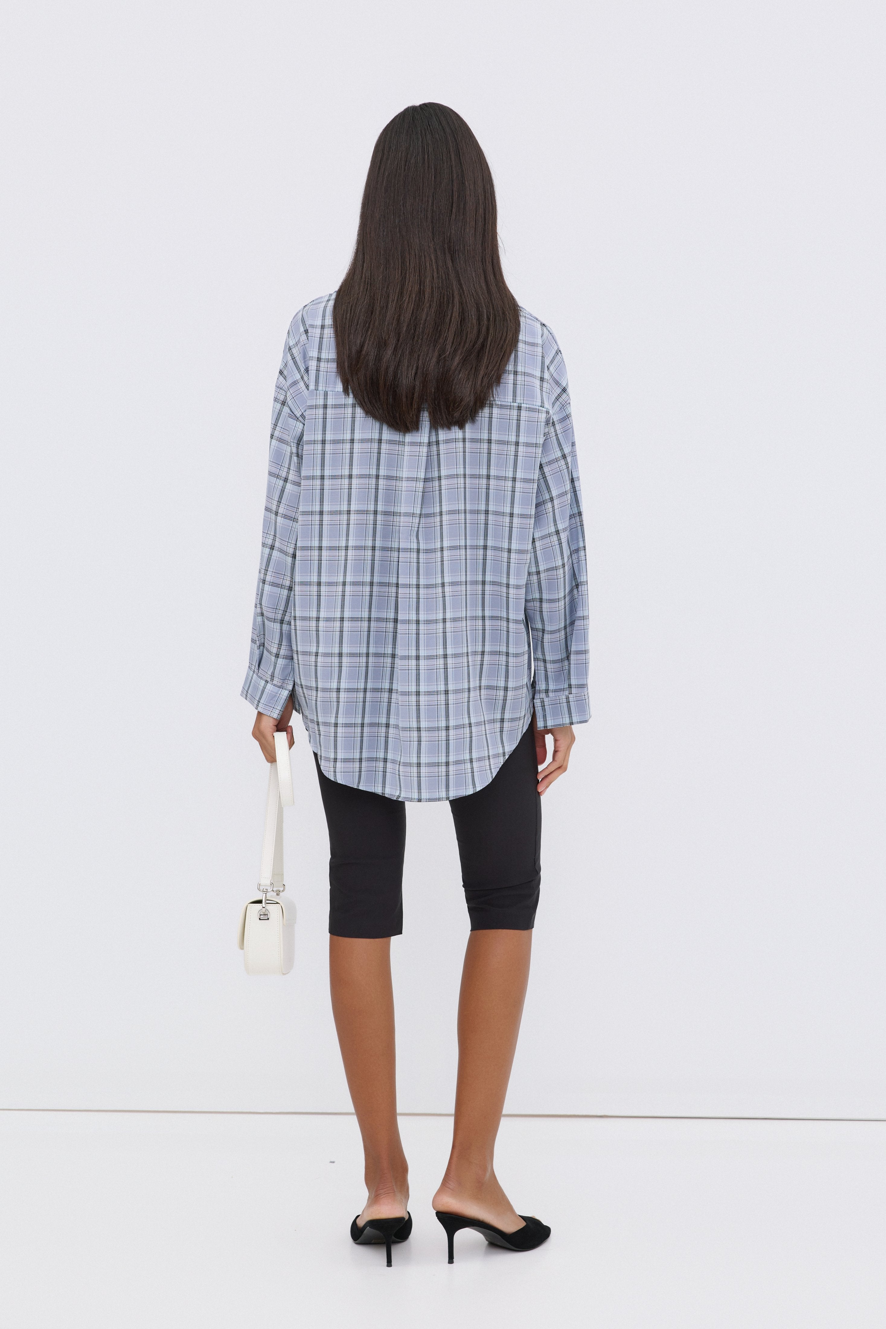 Button-up blue women's oversized plaid shirt, Estro.