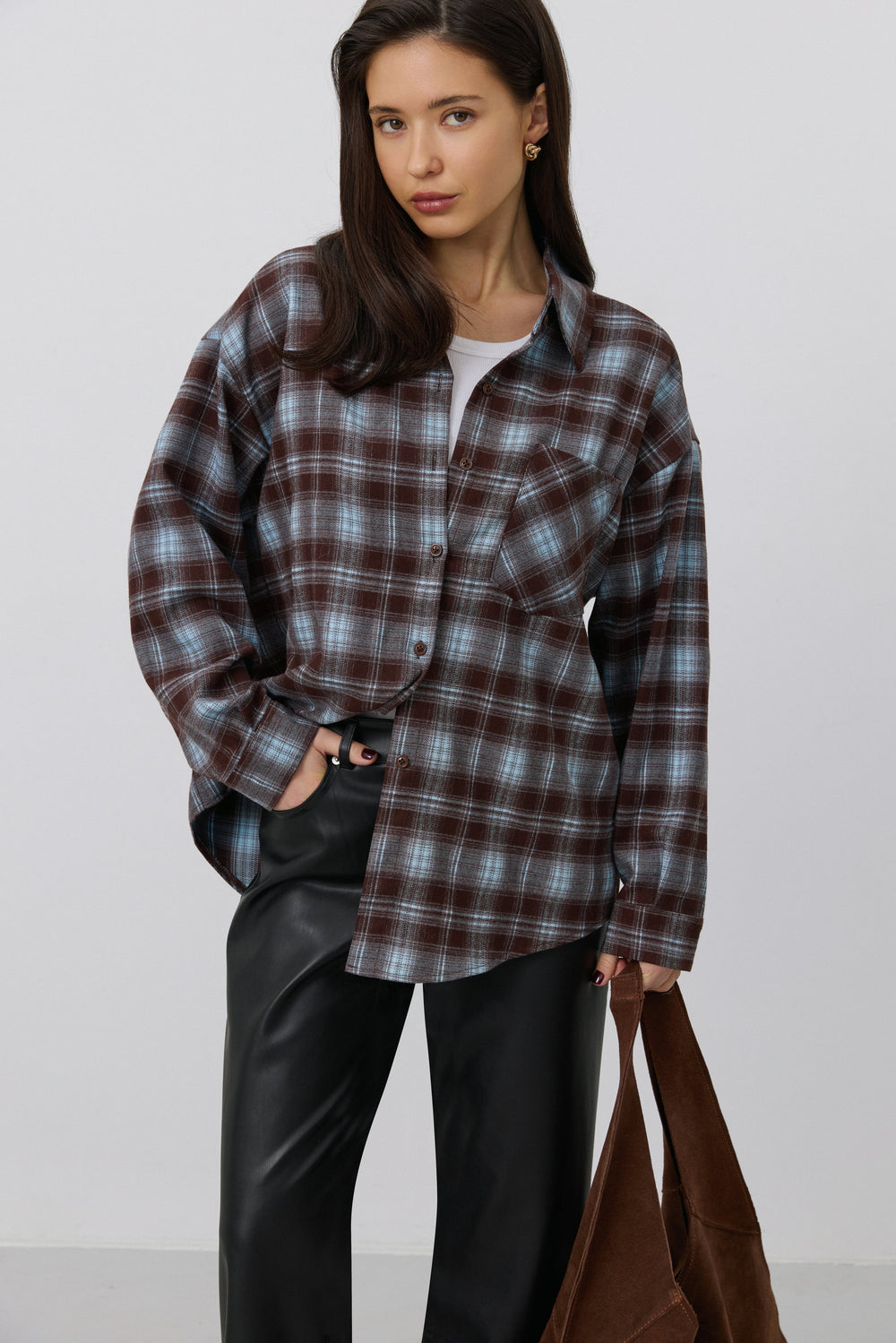 Women's Oversized Button-Up Shirt in Burgundy and Blue Plaid Estro ER00119777.