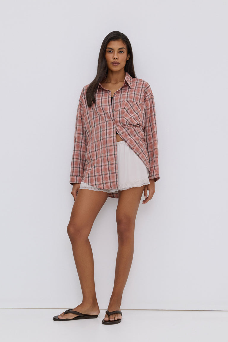 Women's oversized pink plaid button-up shirt, Estro.
