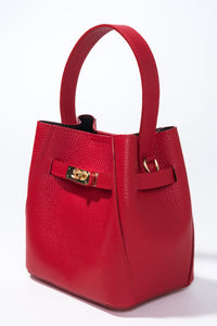 Women's Red Handy Satchel Handbag made of Premium Italian Genuine Leather Estro ER00120511.