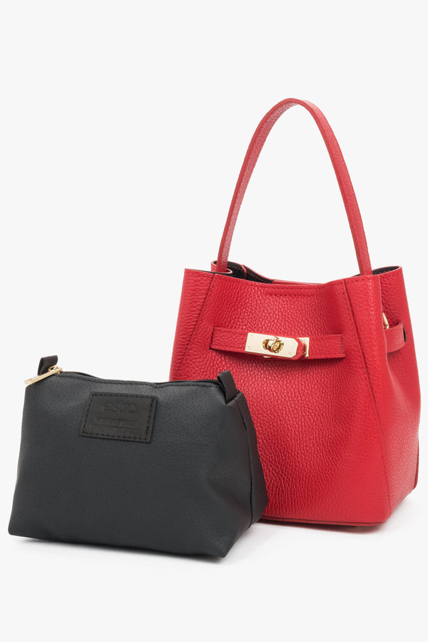 Elegant red satchel handbag made of premium Italian genuine leather.