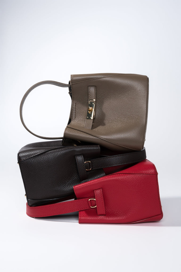 Women’s satchel bags made of Italian genuine leather Estro - color comparison.