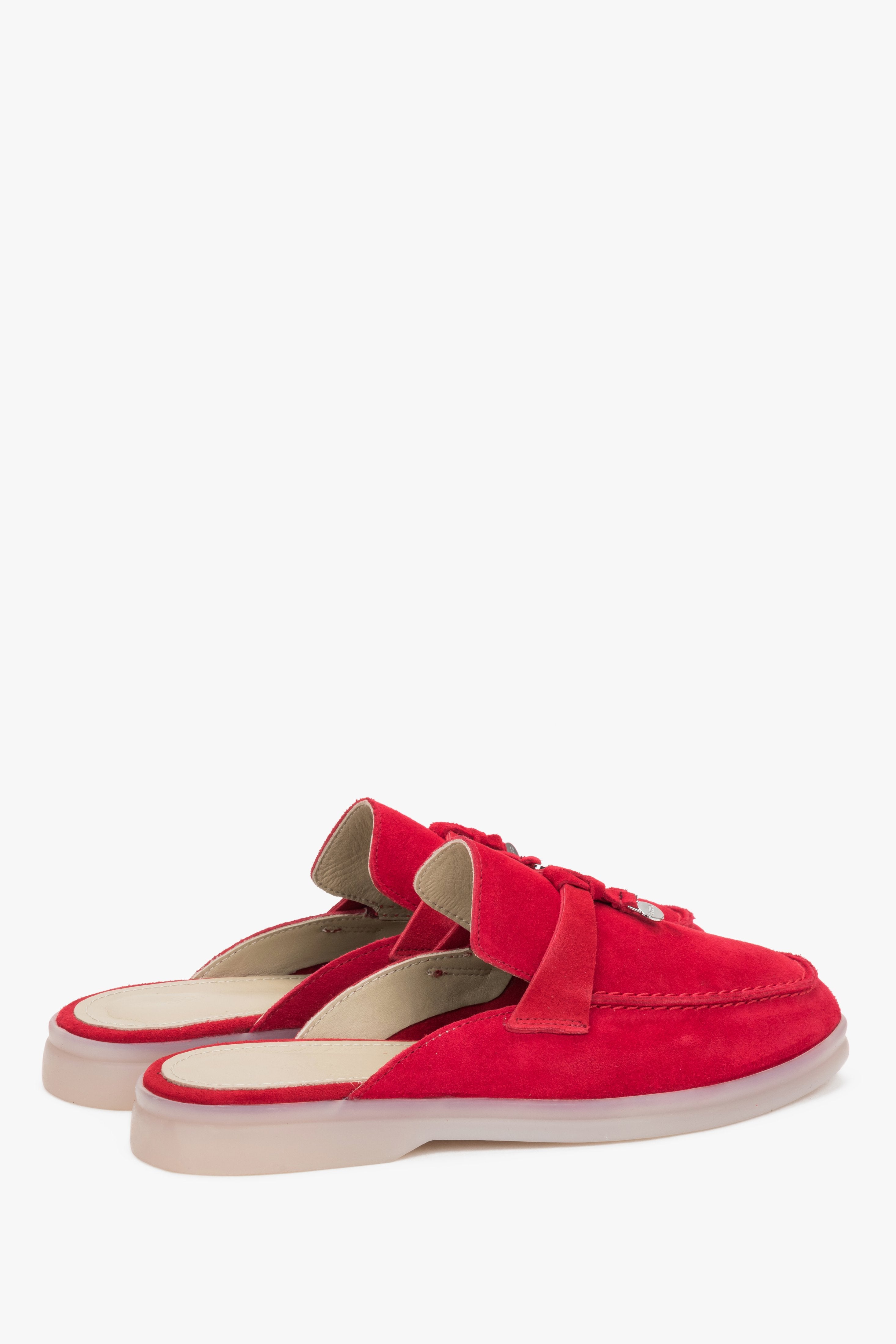 Red women’s mules Estro made of soft premium Italian natural velour.