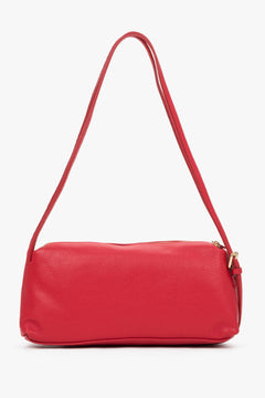 Women's handbag made of red premium genuine leather with a pebbled texture, Italian product.
