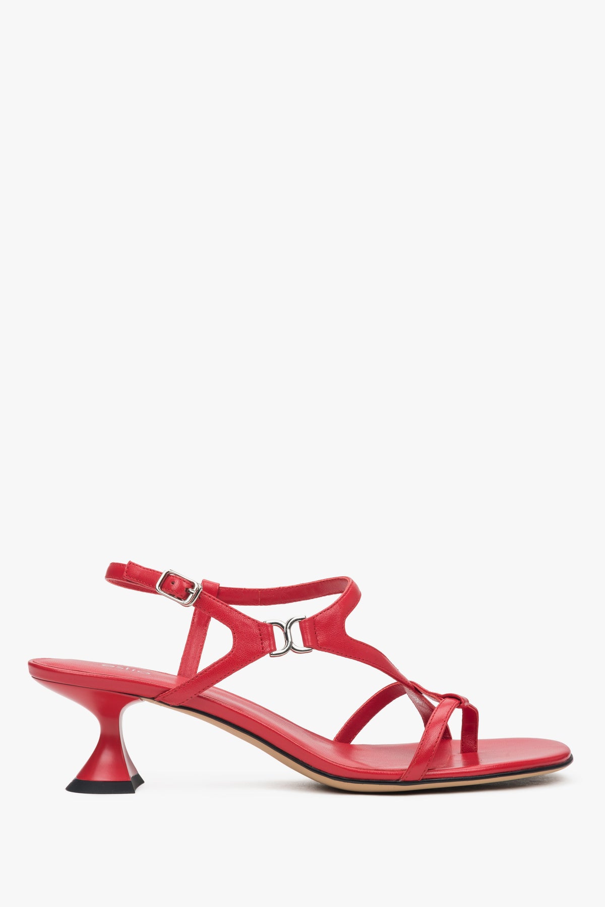 Women’s Red Sandals with a Funnel Heel and Woven Straps Estro ER00116918.
