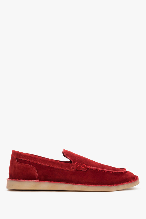 Women’s Red Velour Loafers with Raised Stitching Estro ER00119647.