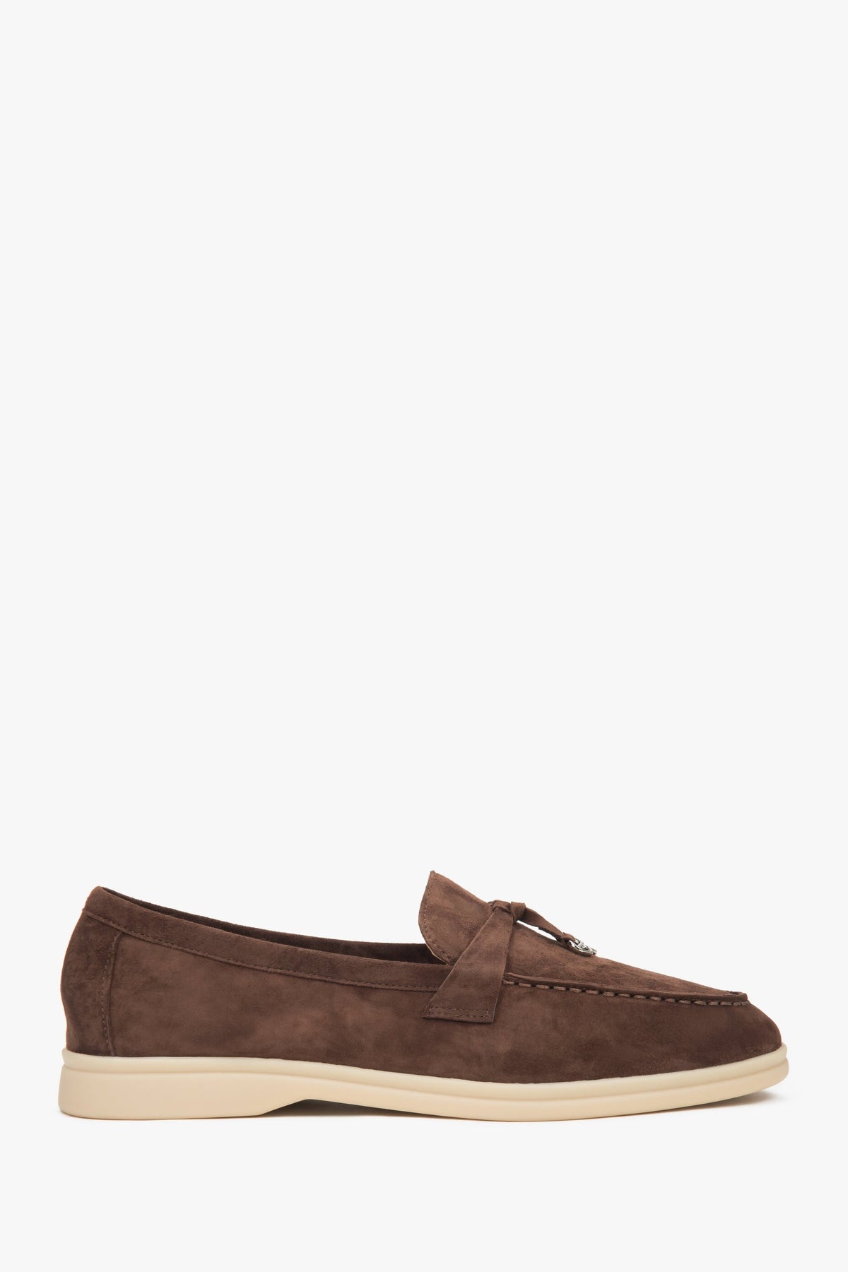 Women's Saddle Brown Tassel Loafers made of Velour Estro ER00113569Shoes