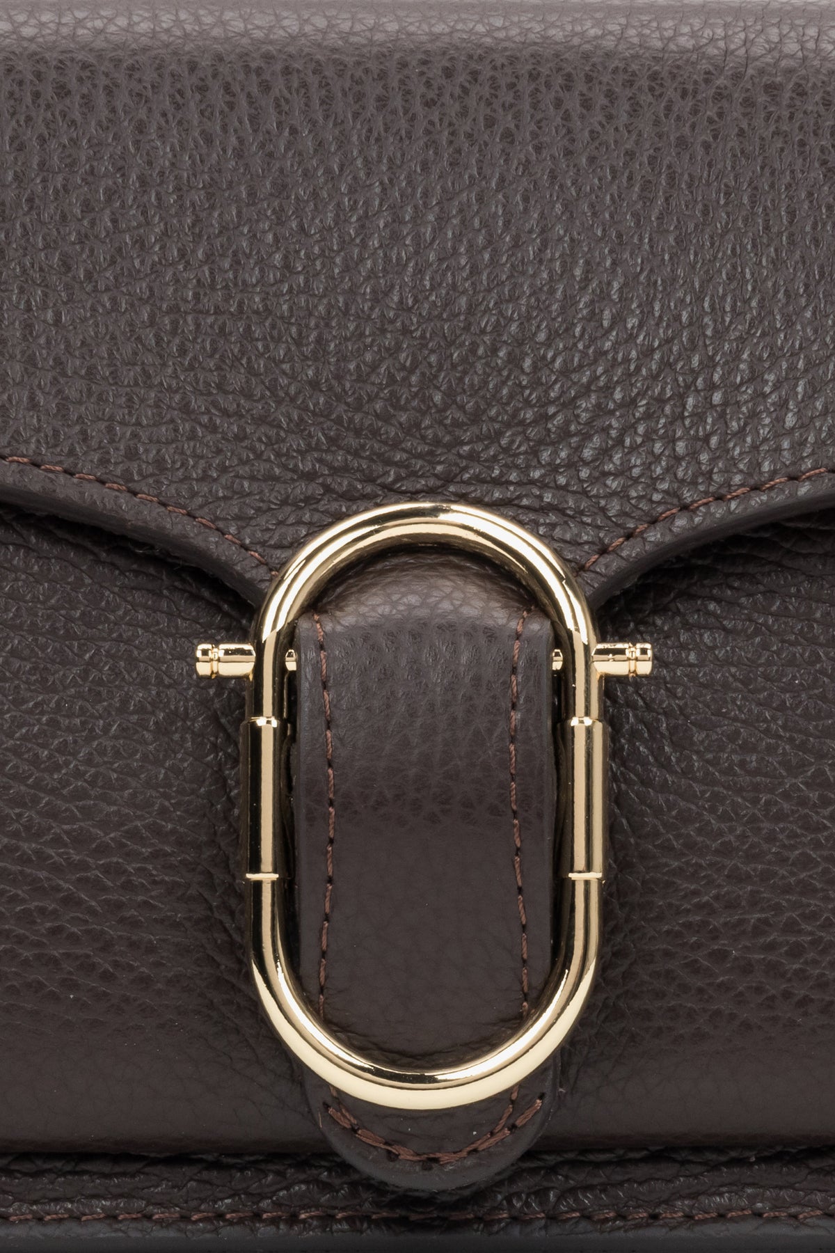 A Women's Small Saddle Brown Shoulder Bag Handmade in Italy.