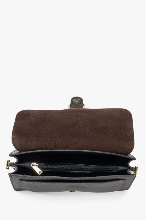 Women's Small Saddle Brown Shoulder Bag from Estro. 