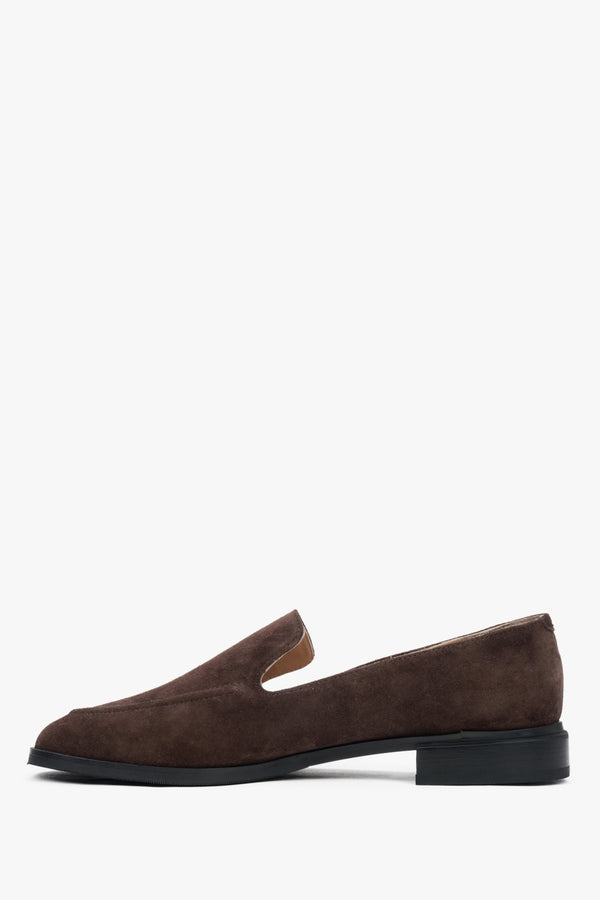 Estro women's loafers in dark brown genuine velour.