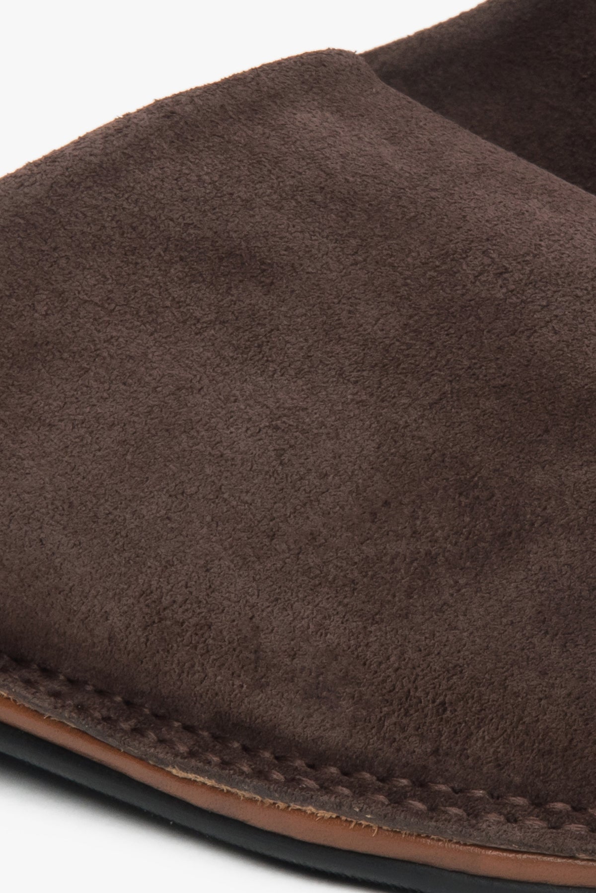 Soft saddle brown velour mules from Estro, the perfect blend of luxury and relaxation for women.