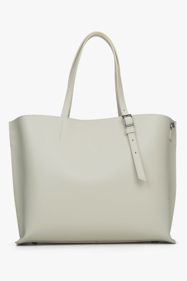 Women's Light Beige Shopper Bag made with Premium Italian Leather Estro ER00115088.