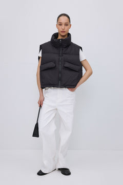 Women's Short Black Puffer Vest with Zipper & Down Filling Estro ER00119639.