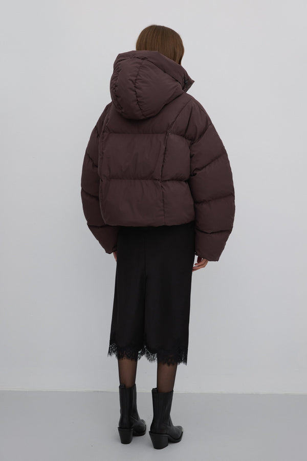 Dark brown short women’s puffer jacket with high collar for winter Estro ER00117989.